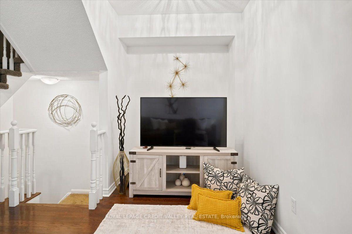 Photo 16 of Unit 55, 1250 St. Martins Drive, Pickering, Bay Ridges — HOMEH