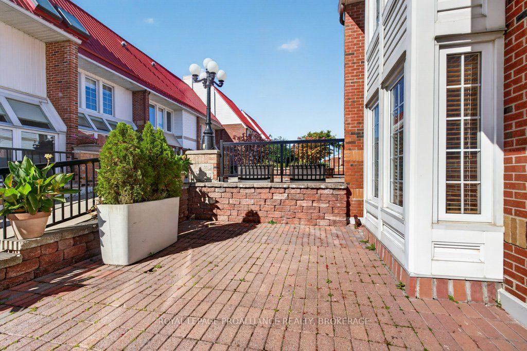 Photo 3 of Unit 39, 1 Place D'armes, Kingston, East of Sir John A. Blvd — HOMEH
