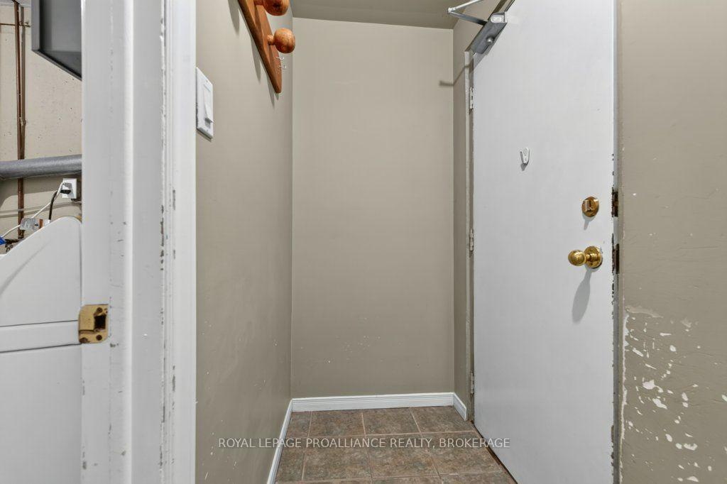 Photo 28 of Unit 39, 1 Place D'armes, Kingston, East of Sir John A. Blvd — HOMEH