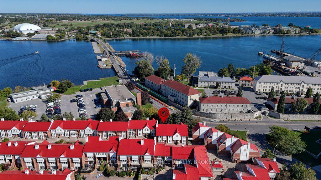 Photo 34 of Unit 39, 1 Place D'armes, Kingston, East of Sir John A. Blvd — HOMEH