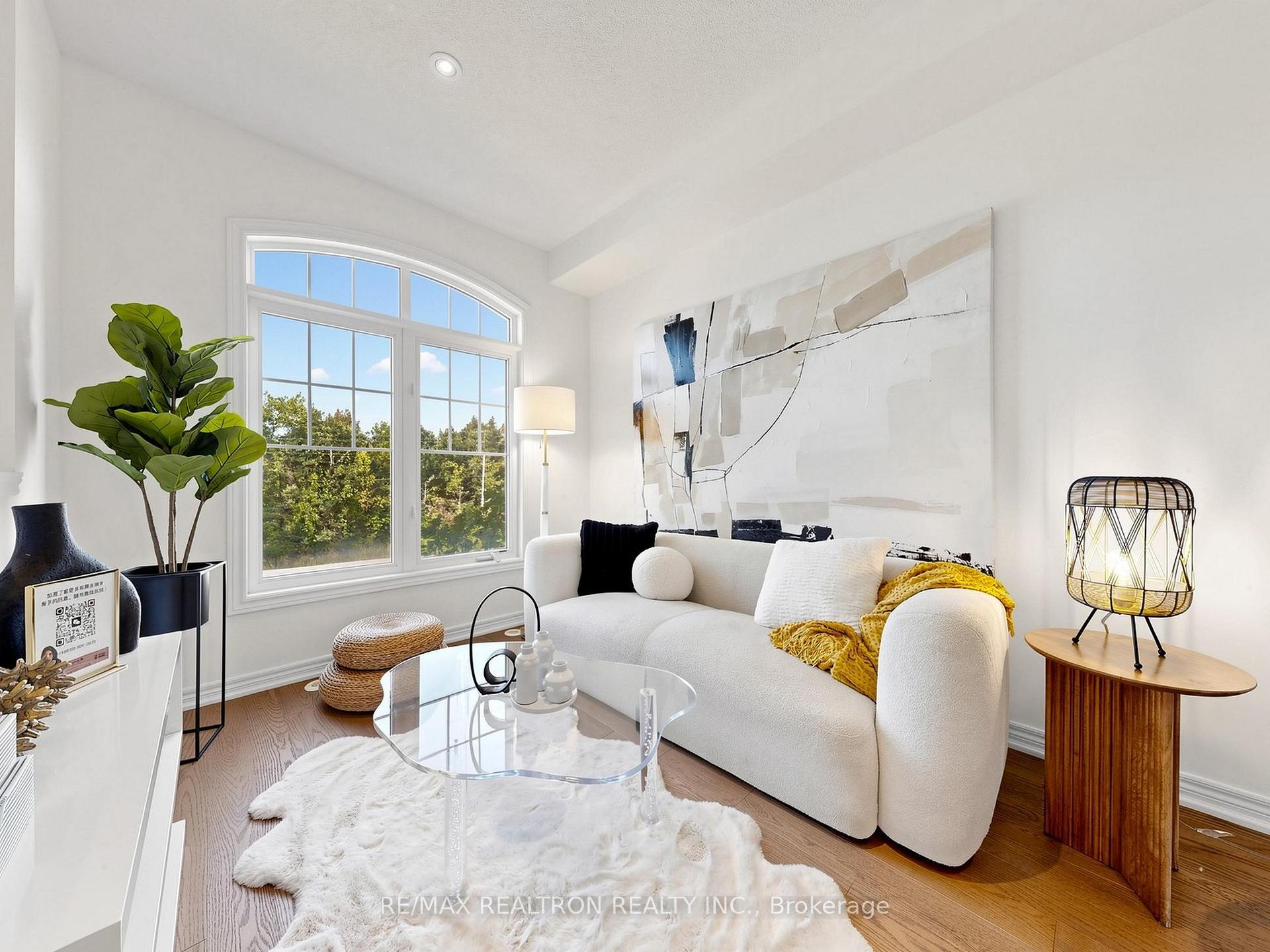 Photo 3 of 71 Dundas Way, Markham, Greensborough — HOMEH