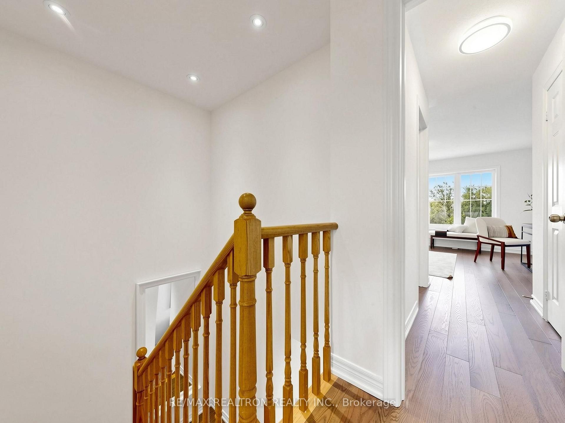 Photo 23 of 71 Dundas Way, Markham, Greensborough — HOMEH