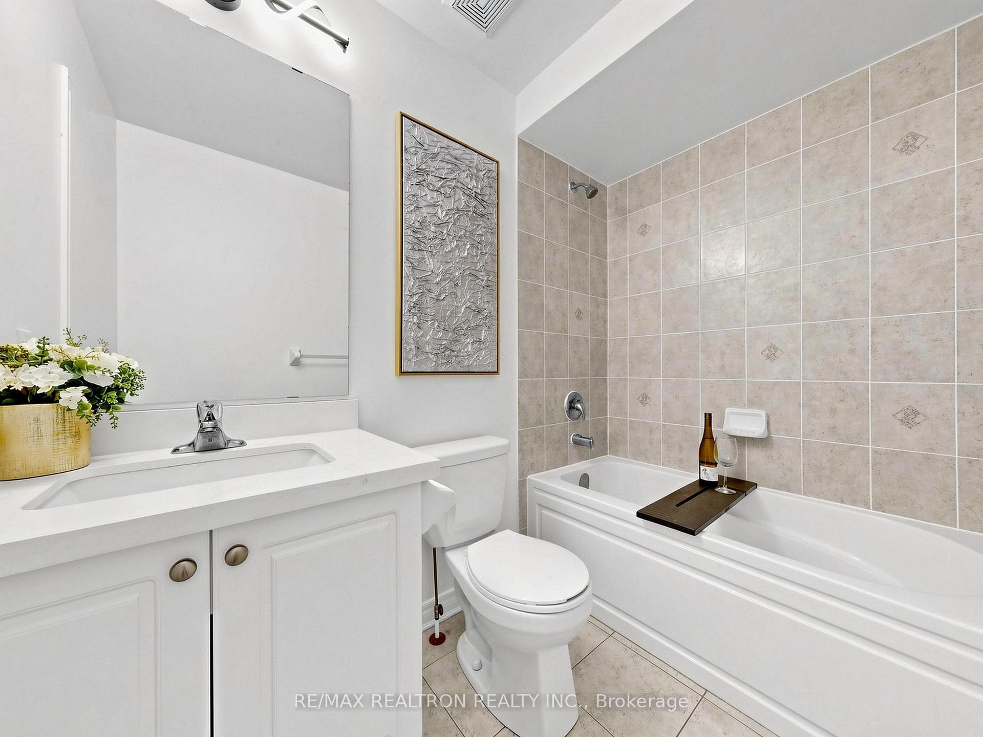 Photo 28 of 71 Dundas Way, Markham, Greensborough — HOMEH