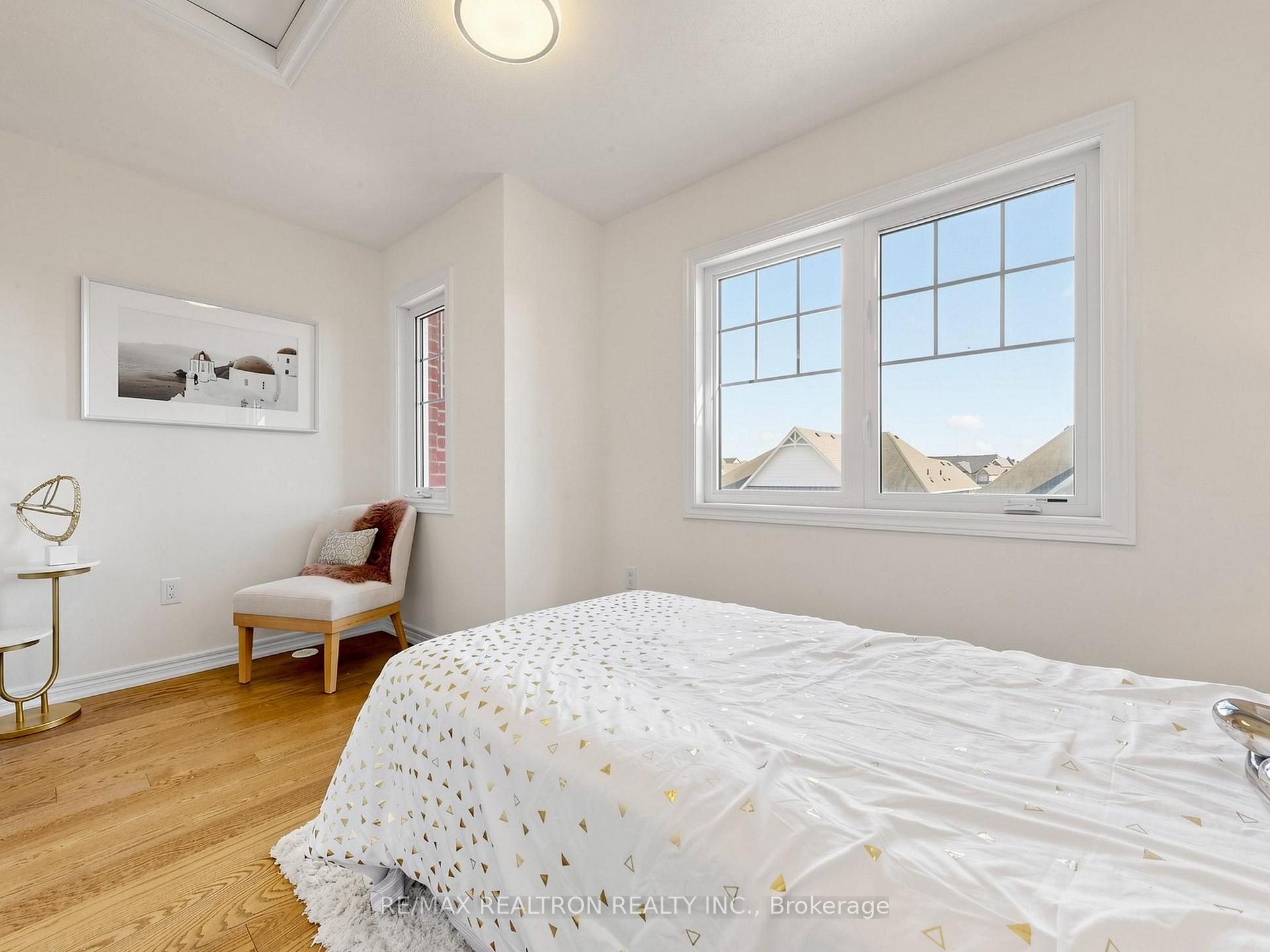 Photo 31 of 71 Dundas Way, Markham, Greensborough — HOMEH