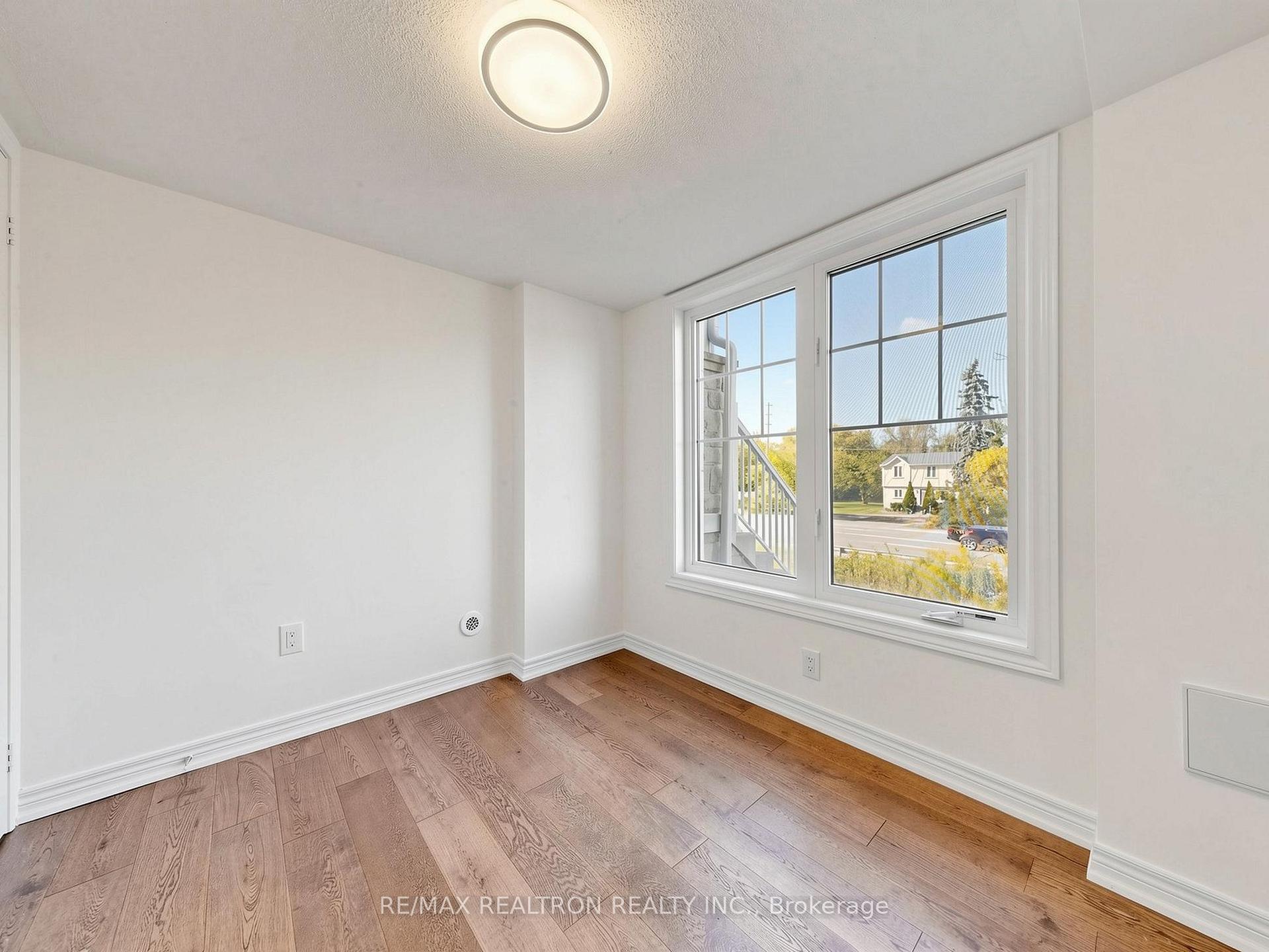 Photo 38 of 71 Dundas Way, Markham, Greensborough — HOMEH