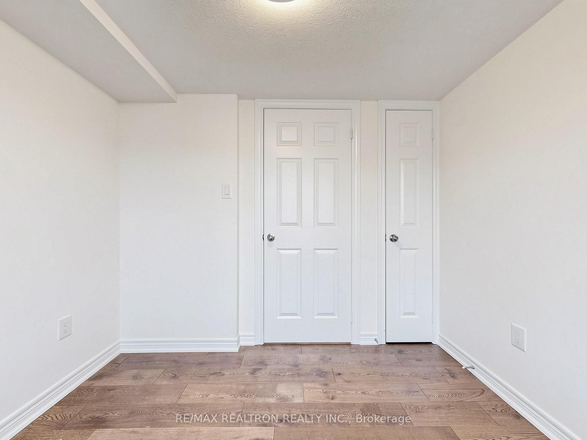Photo 39 of 71 Dundas Way, Markham, Greensborough — HOMEH