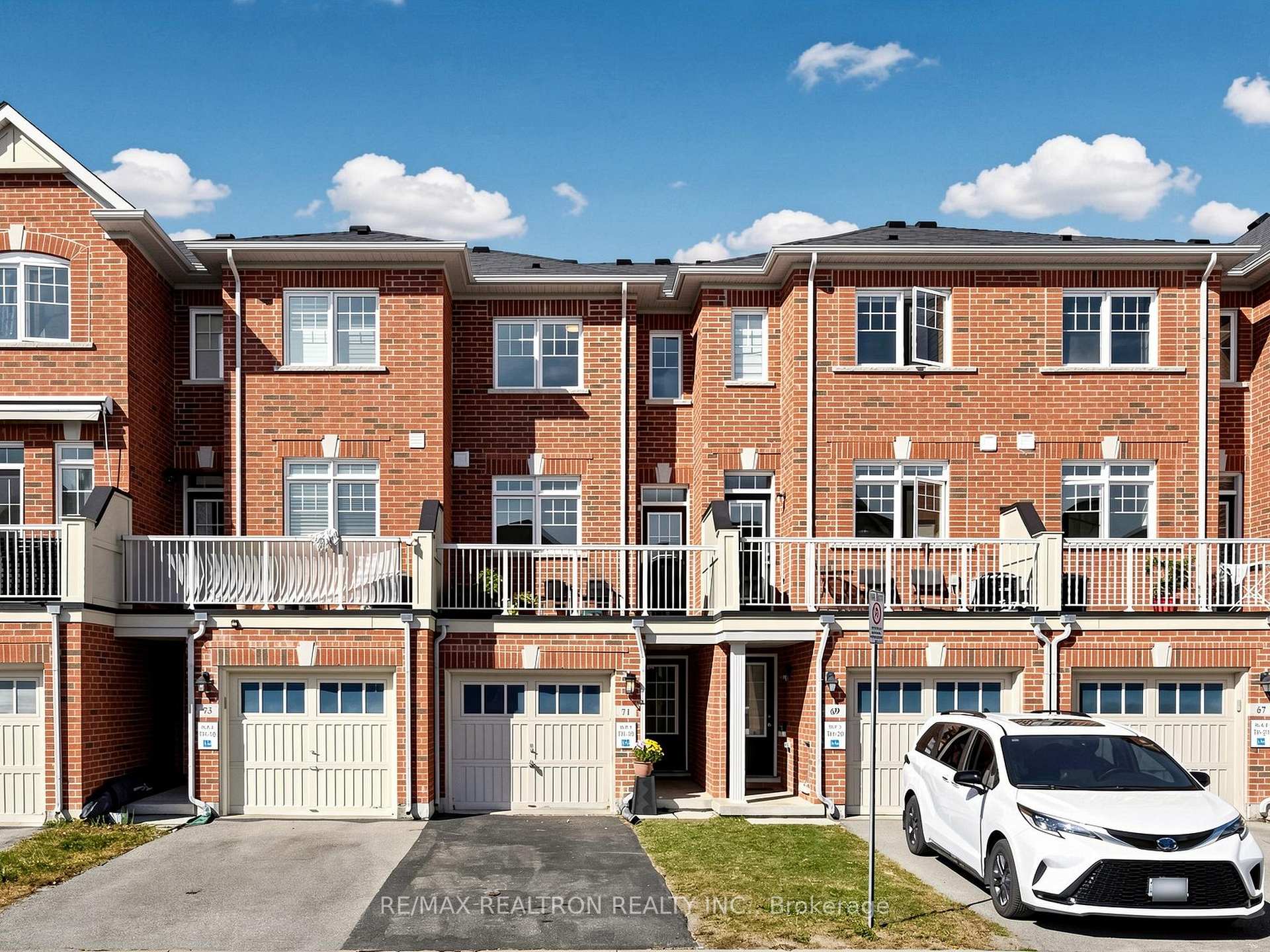 Photo 47 of 71 Dundas Way, Markham, Greensborough — HOMEH