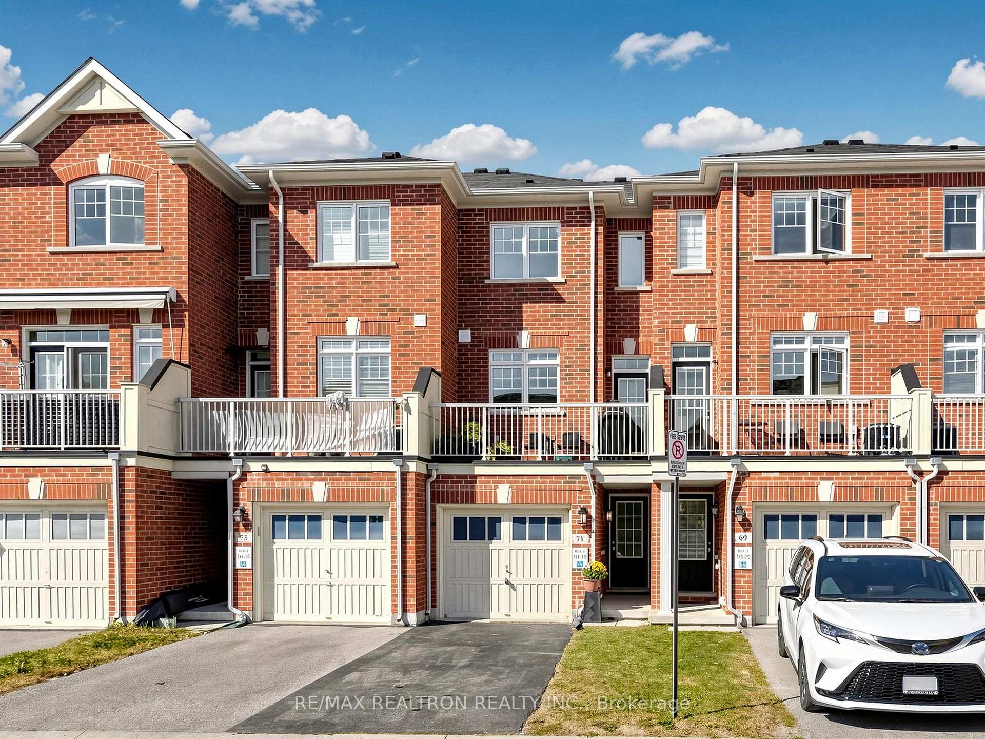 Photo 49 of 71 Dundas Way, Markham, Greensborough — HOMEH