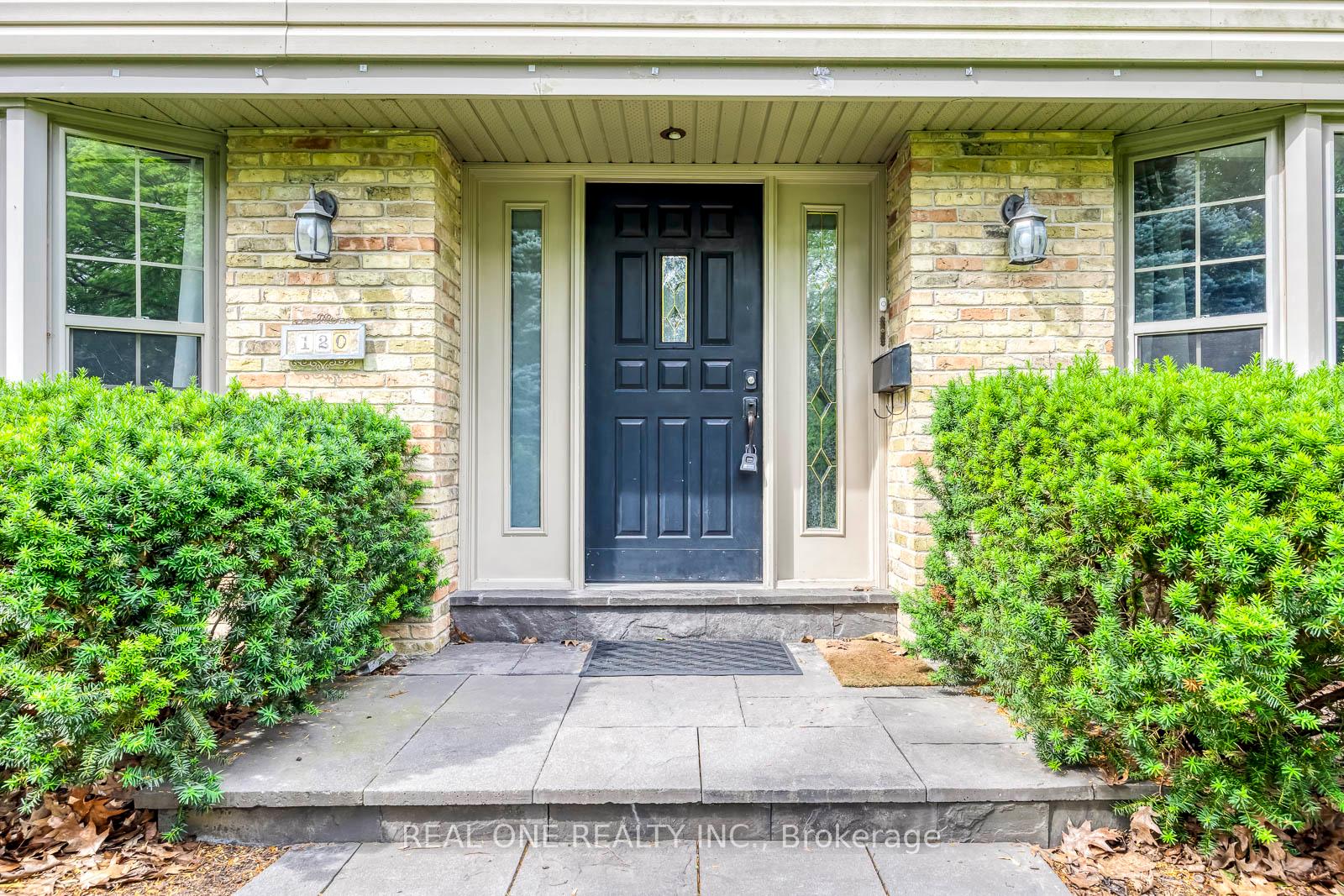 Photo 5 of 120 Blyth Crescent, Oakville, Ford — HOMEH