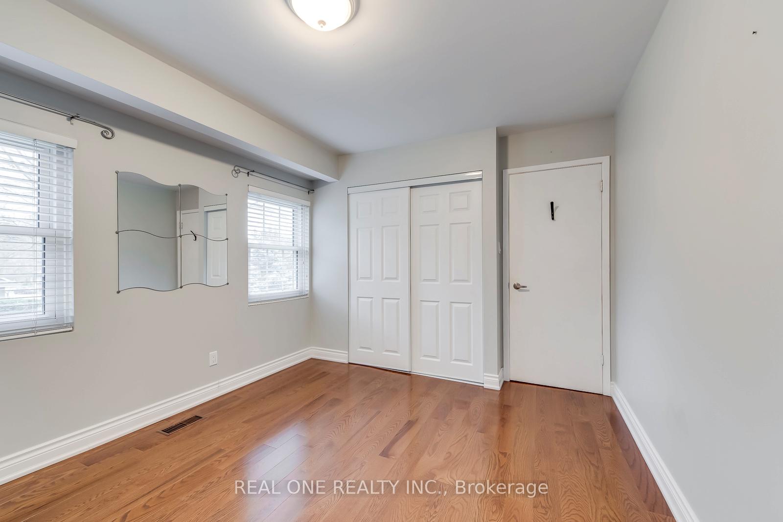 Photo 25 of 120 Blyth Crescent, Oakville, Ford — HOMEH