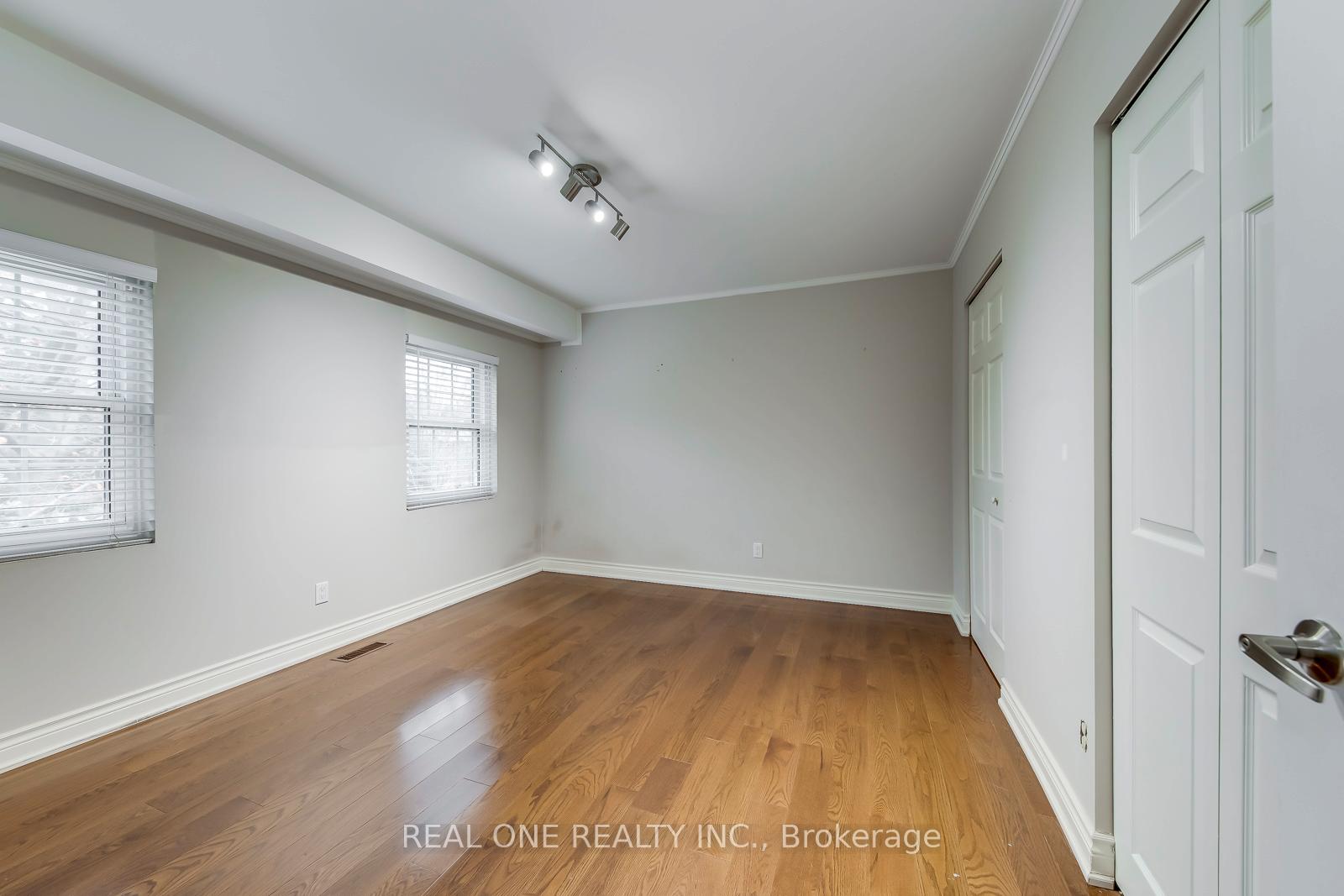 Photo 26 of 120 Blyth Crescent, Oakville, Ford — HOMEH