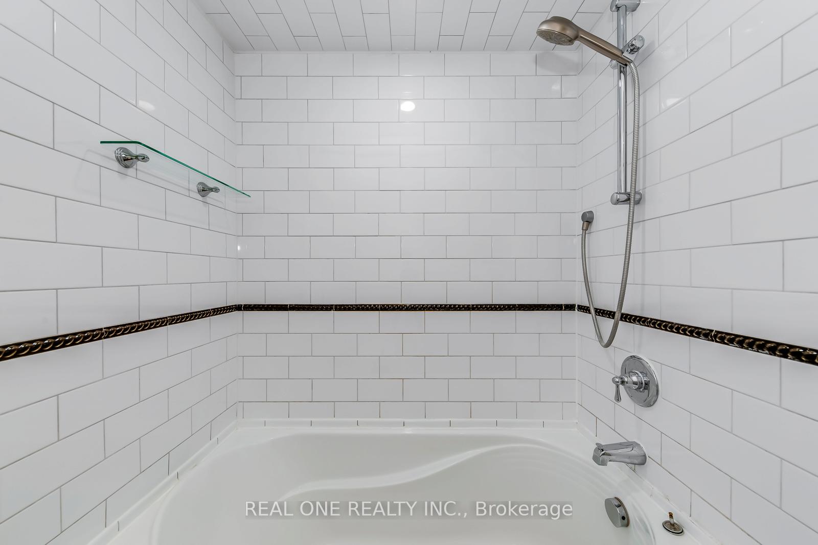 Photo 33 of 120 Blyth Crescent, Oakville, Ford — HOMEH