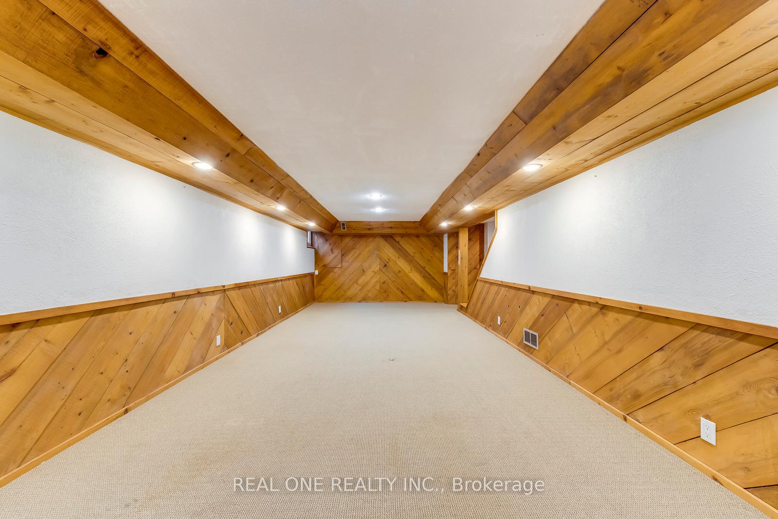 Photo 35 of 120 Blyth Crescent, Oakville, Ford — HOMEH