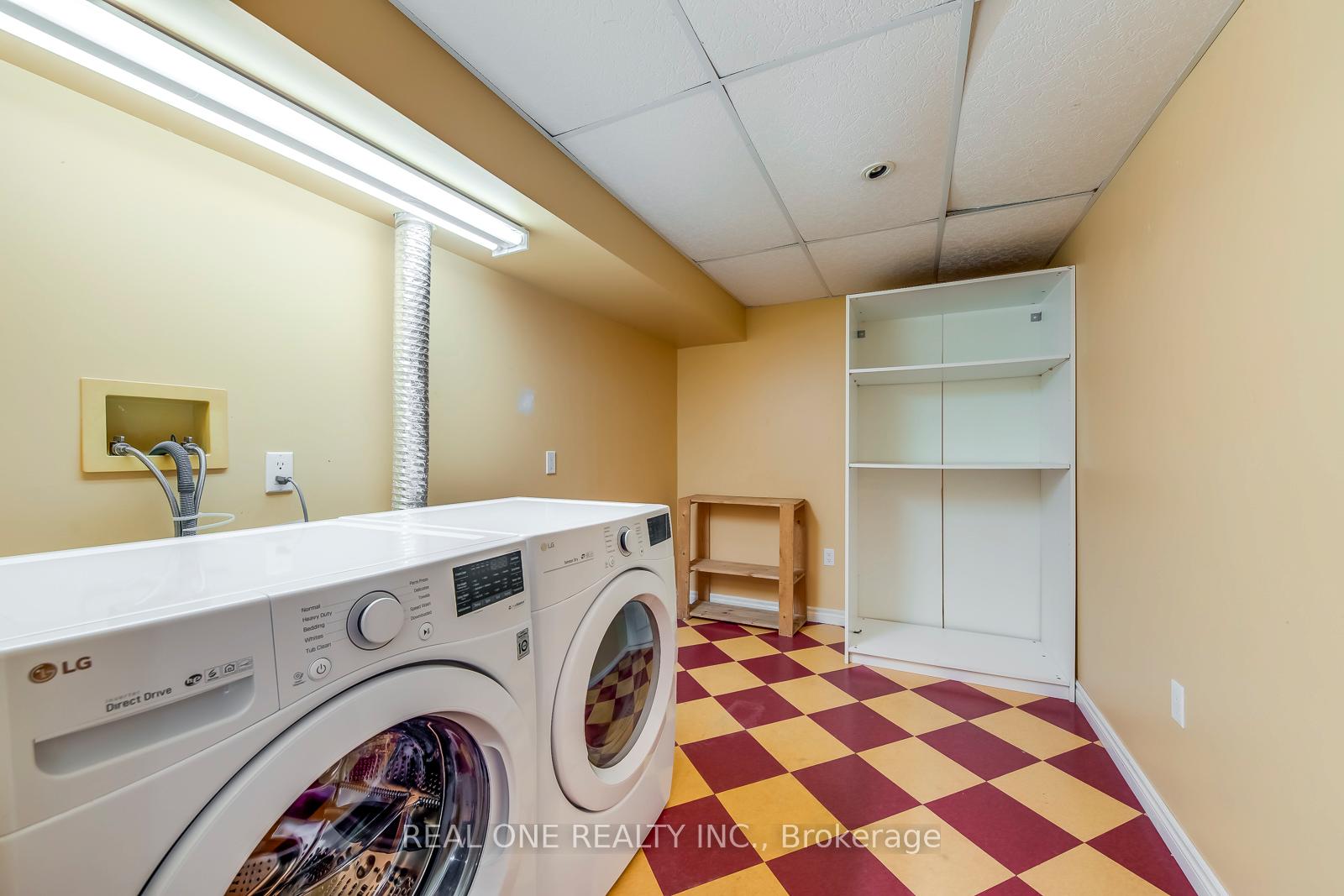 Photo 37 of 120 Blyth Crescent, Oakville, Ford — HOMEH