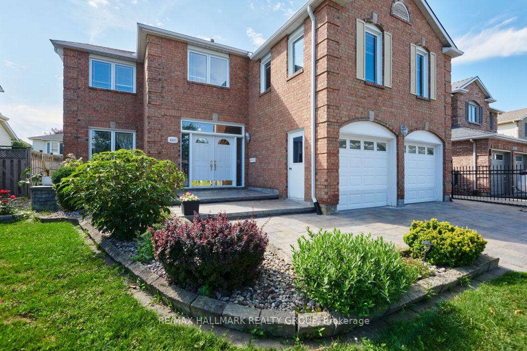 Photo 3 of 1687 Orford Crescent, Ottawa, Fallingbrook/Pineridge — HOMEH