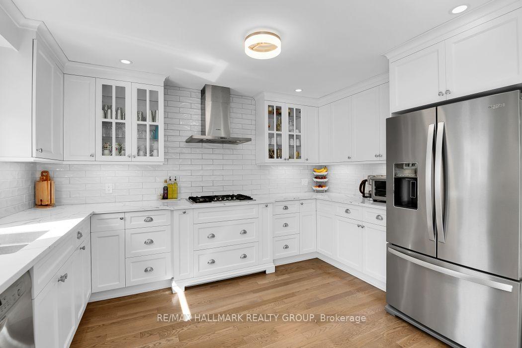Photo 8 of 1687 Orford Crescent, Ottawa, Fallingbrook/Pineridge — HOMEH