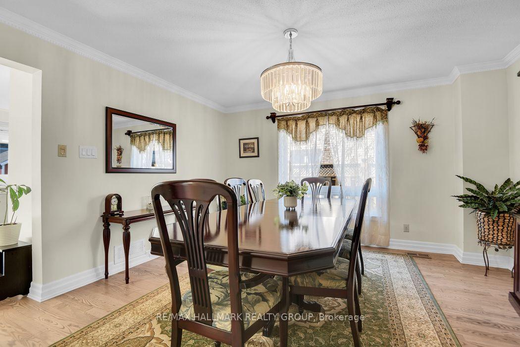 Photo 13 of 1687 Orford Crescent, Ottawa, Fallingbrook/Pineridge — HOMEH