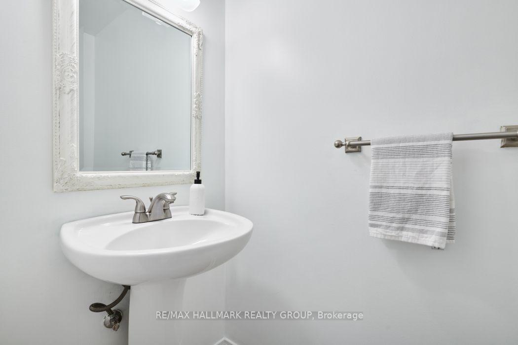 Photo 14 of 1687 Orford Crescent, Ottawa, Fallingbrook/Pineridge — HOMEH