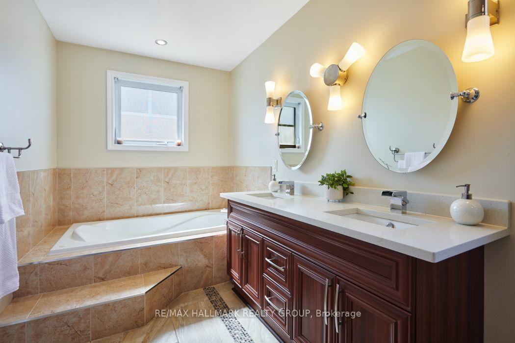 Photo 21 of 1687 Orford Crescent, Ottawa, Fallingbrook/Pineridge — HOMEH