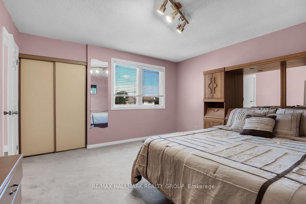 Photo 23 of 1687 Orford Crescent, Ottawa, Fallingbrook/Pineridge — HOMEH