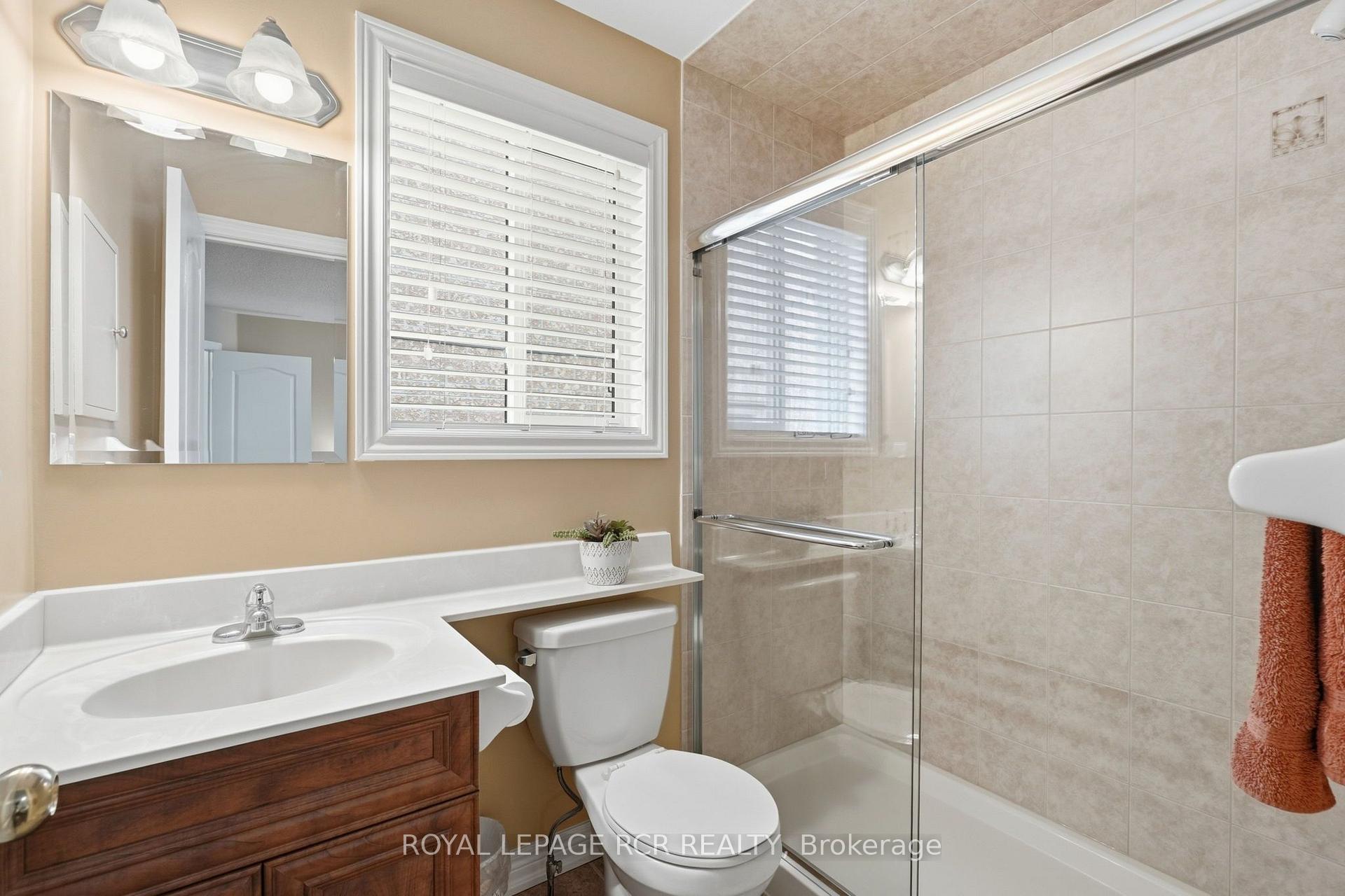 Photo 18 of 65 Royalton Drive, Caledon, Bolton East — HOMEH
