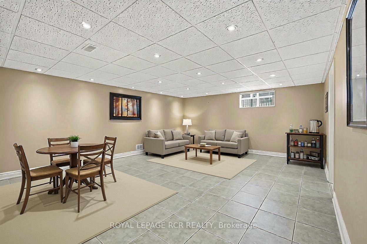 Photo 28 of 65 Royalton Drive, Caledon, Bolton East — HOMEH