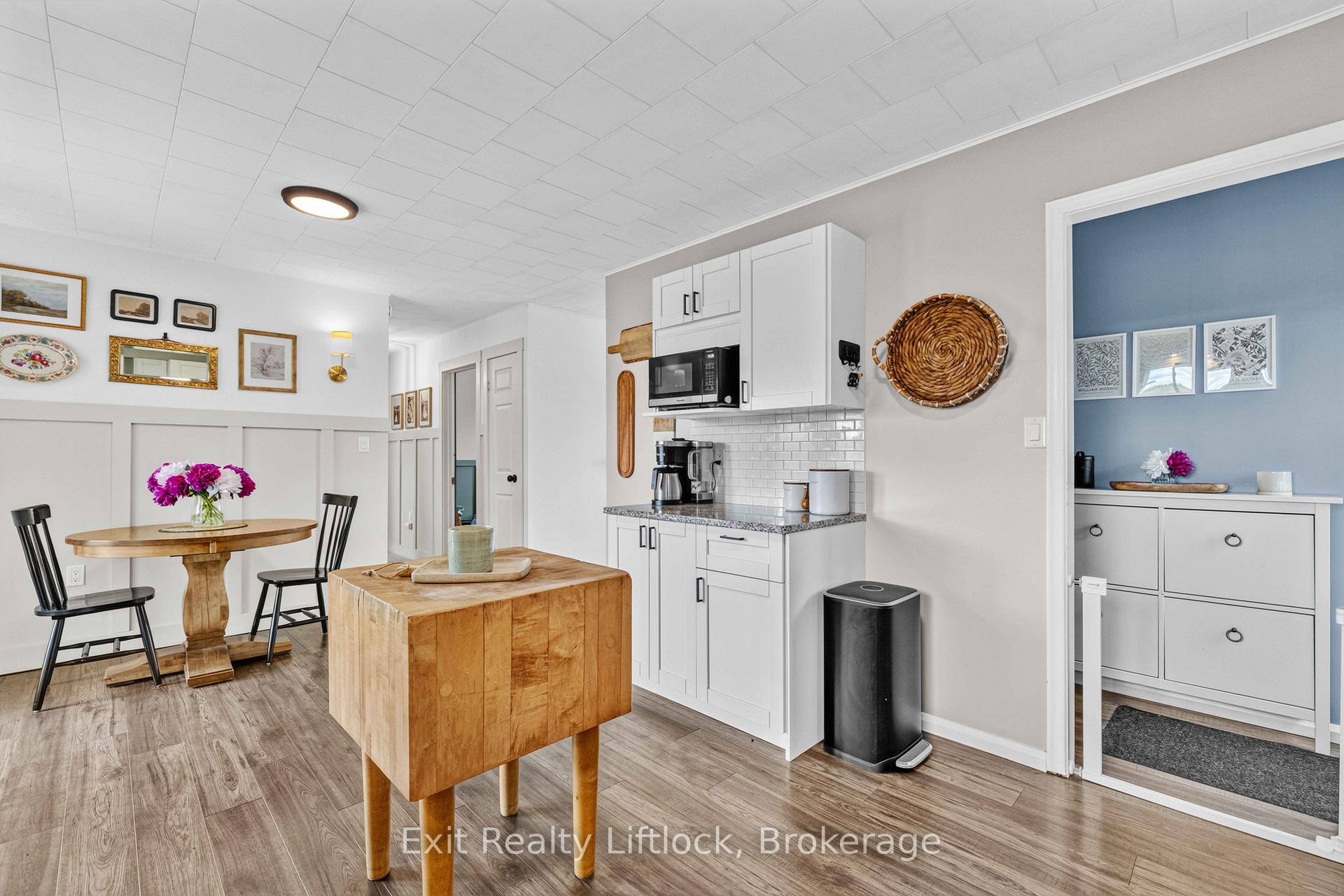 Photo 6 of 2917 Highway 28, Douro-Dummer — HOMEH