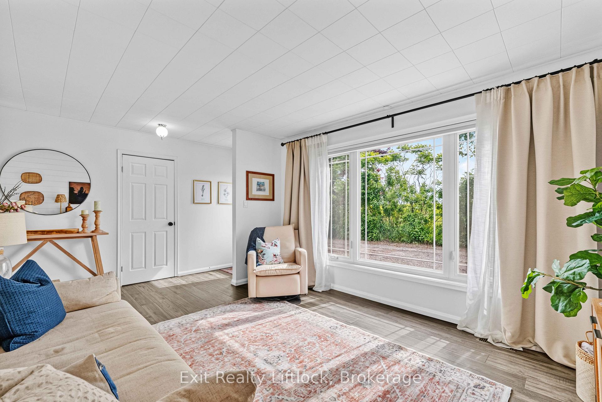 Photo 11 of 2917 Highway 28, Douro-Dummer — HOMEH