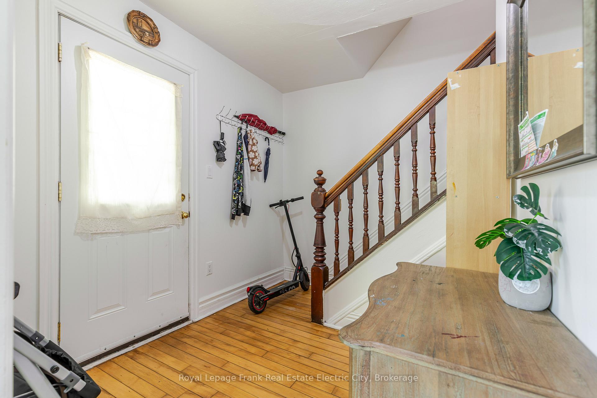Photo 28 of 733-735 Bethune Street N, Peterborough, Northcrest Ward 5 — HOMEH