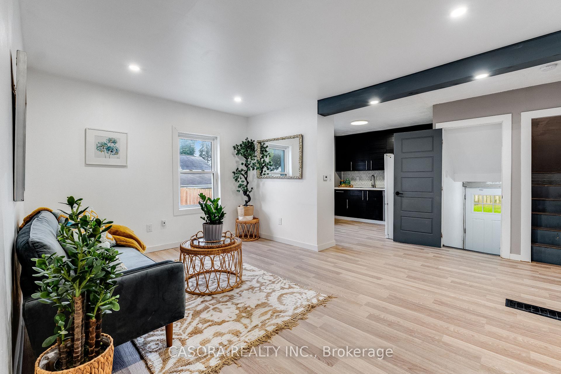 Photo 5 of 41 Westmoreland Avenue, Leamington — HOMEH