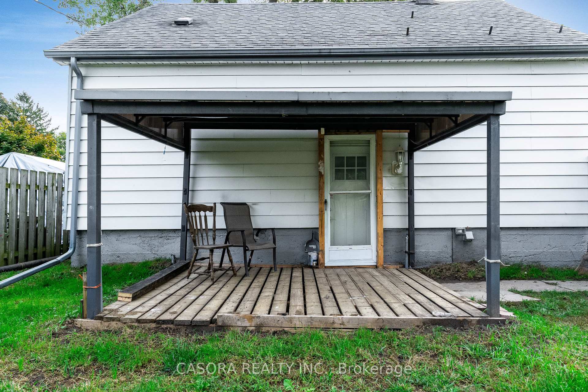 Photo 26 of 41 Westmoreland Avenue, Leamington — HOMEH
