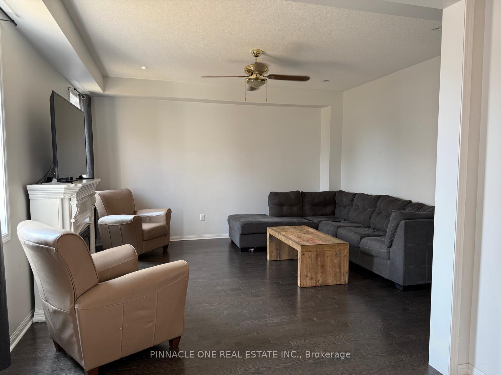 Photo 11 of 226 Kenneth Cole Drive, Clarington, Bowmanville — HOMEH