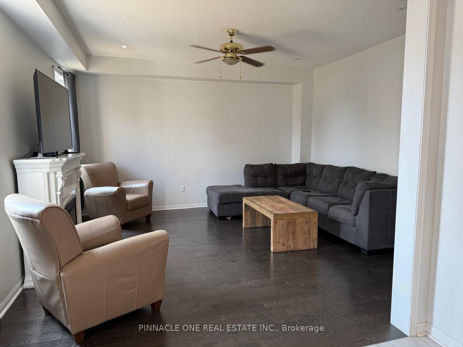 Photo 15 of 226 Kenneth Cole Drive, Clarington, Bowmanville — HOMEH