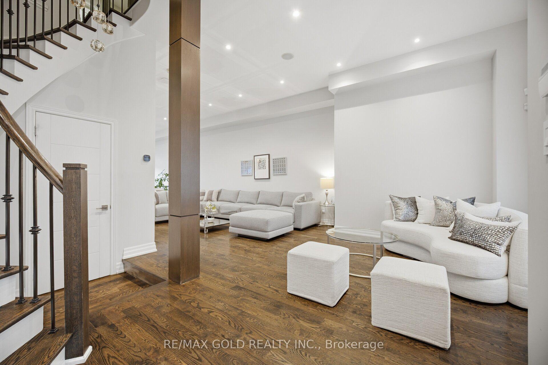 Photo 5 of 3142 Eclipse Avenue, Mississauga, Churchill Meadows — HOMEH