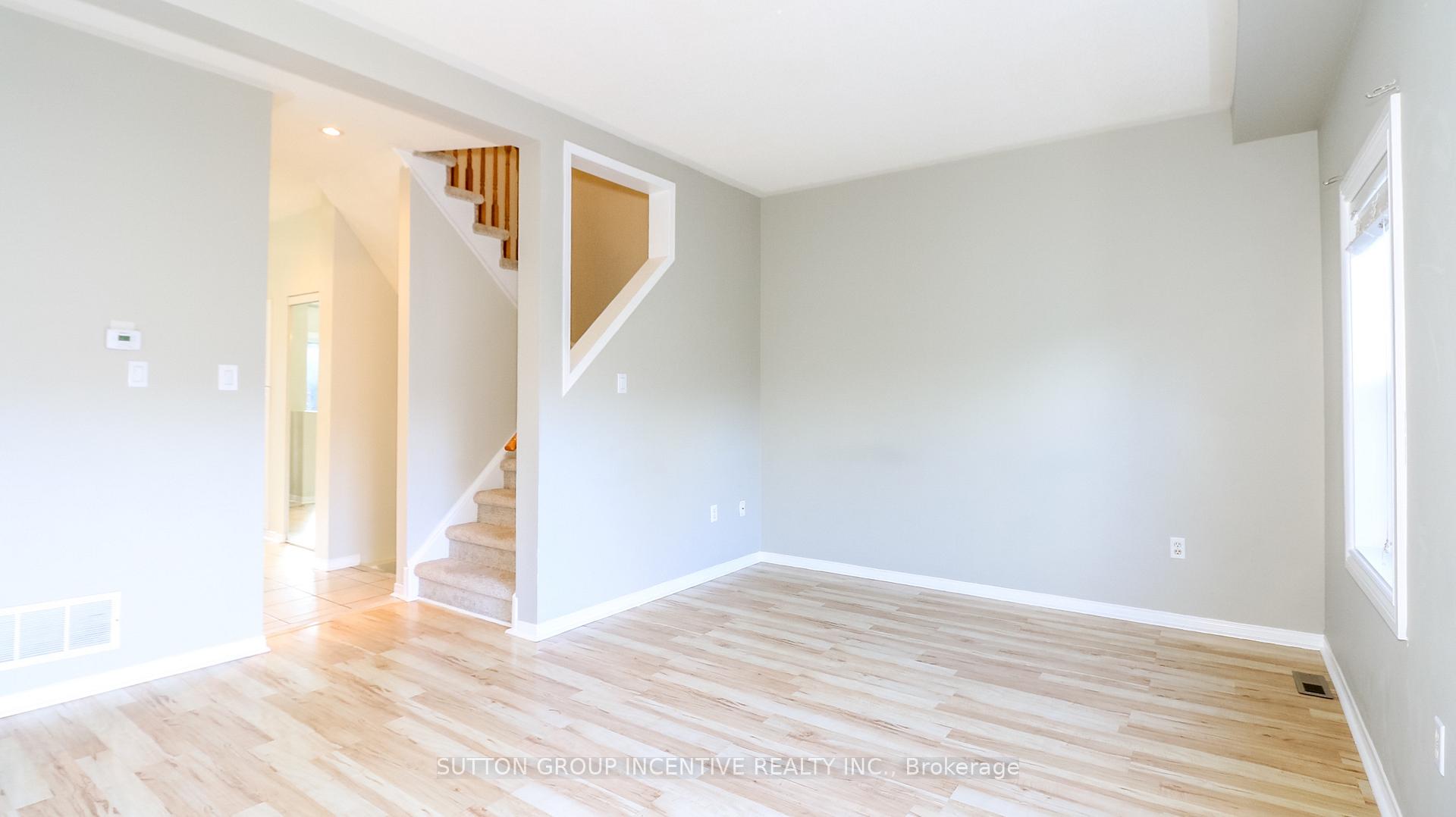 Photo 15 of 15 Bruce Crescent, Barrie, Bayshore — HOMEH