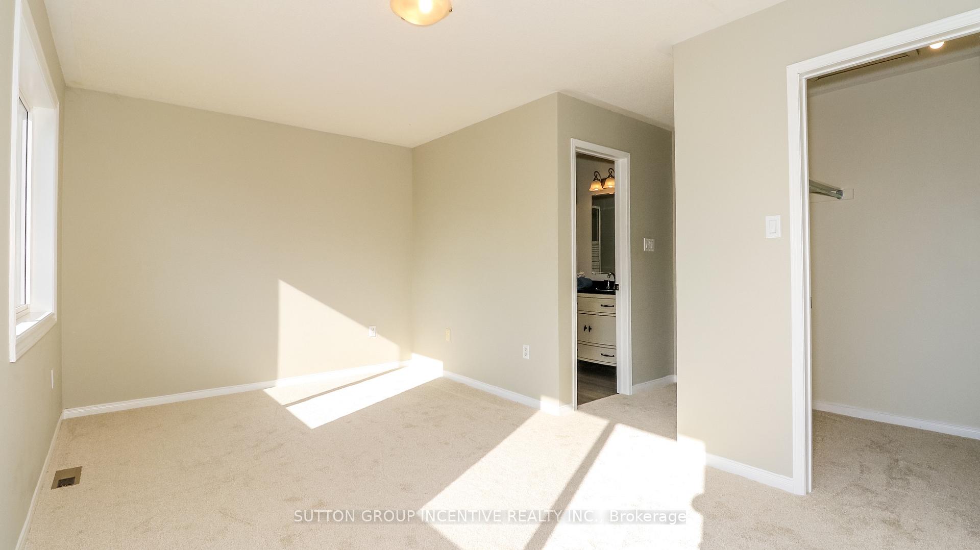 Photo 29 of 15 Bruce Crescent, Barrie, Bayshore — HOMEH