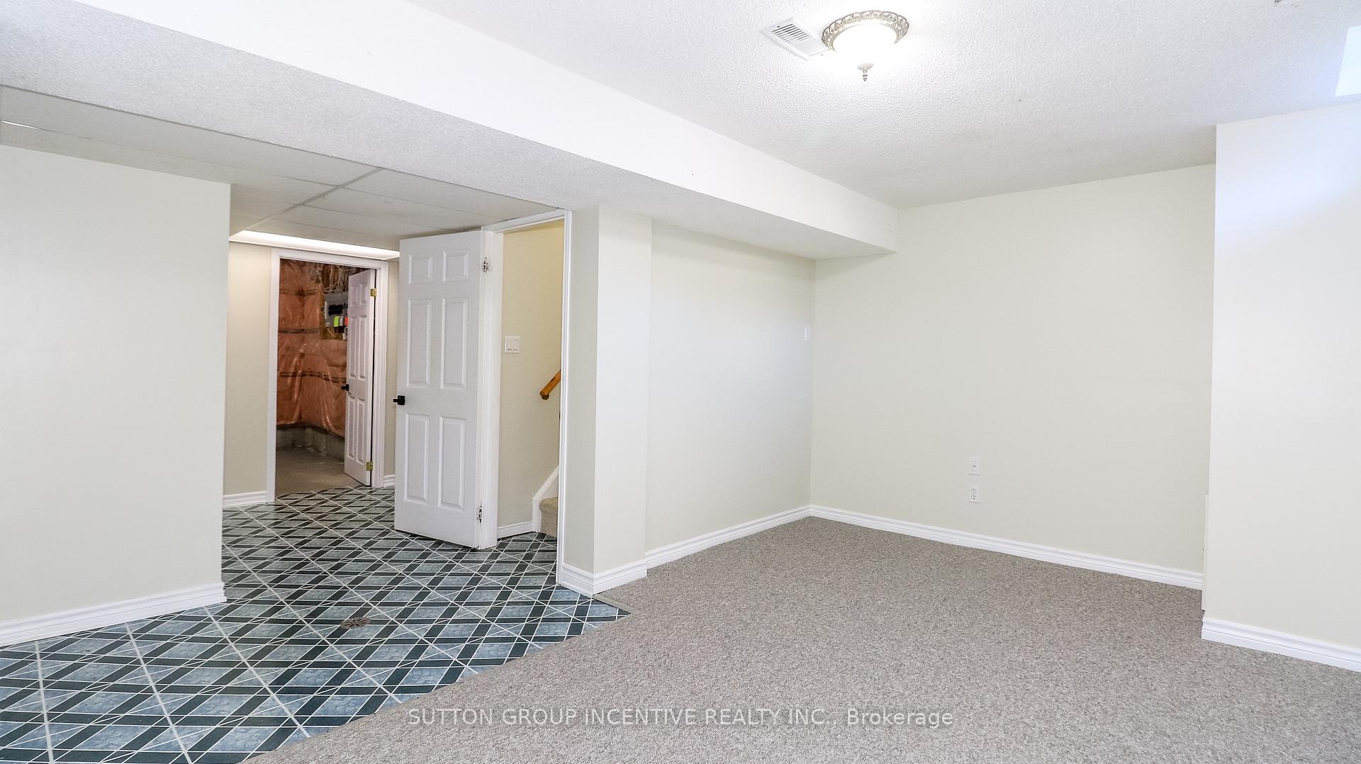 Photo 31 of 15 Bruce Crescent, Barrie, Bayshore — HOMEH