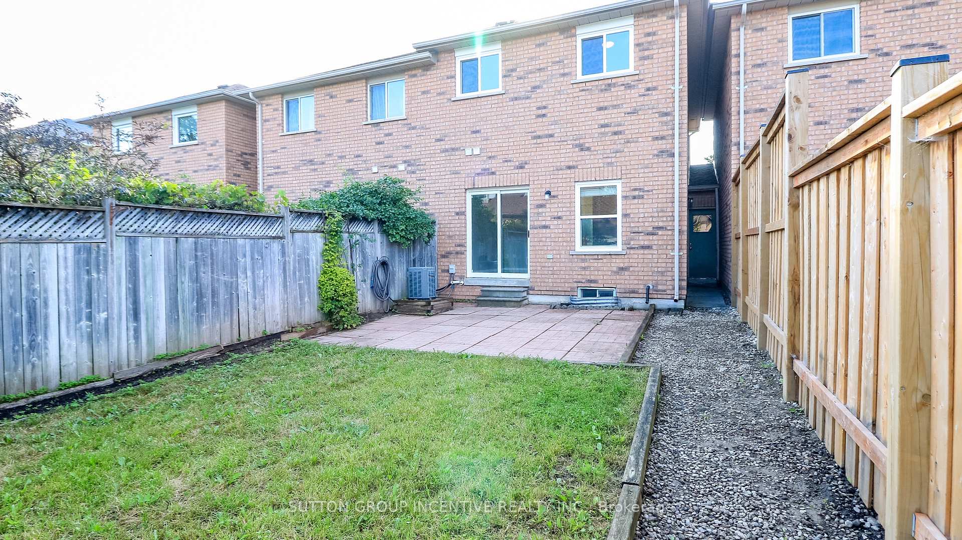 Photo 38 of 15 Bruce Crescent, Barrie, Bayshore — HOMEH