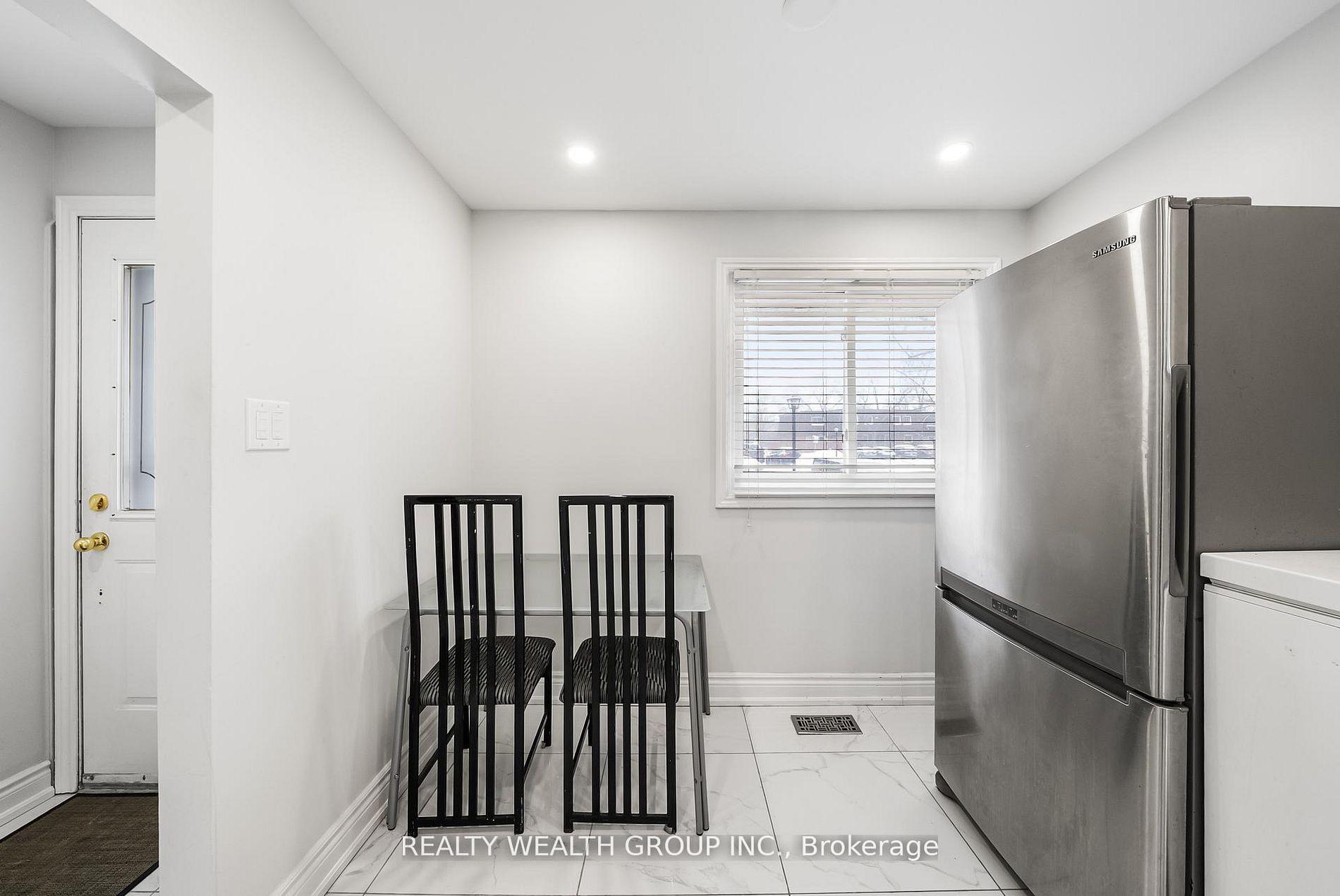 Photo 5 of Unit 39, 521 Timber Lane, Burlington, Appleby — HOMEH