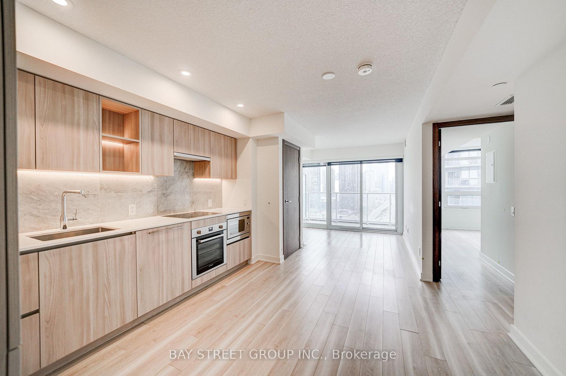Photo 10 of Unit 2612, 17 Bathurst Street, Toronto, Waterfront Communities — HOMEH