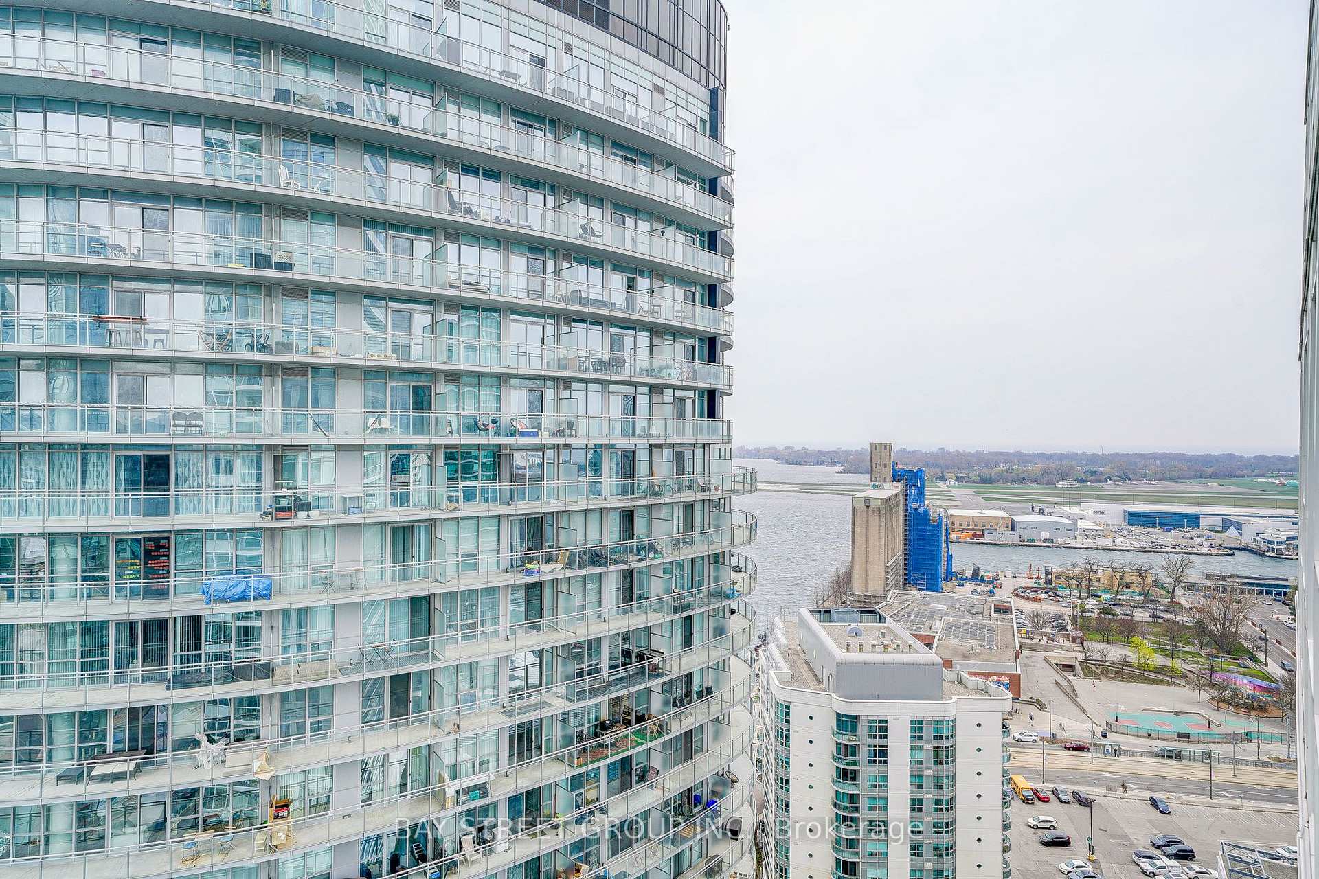 Photo 34 of Unit 2612, 17 Bathurst Street, Toronto, Waterfront Communities — HOMEH
