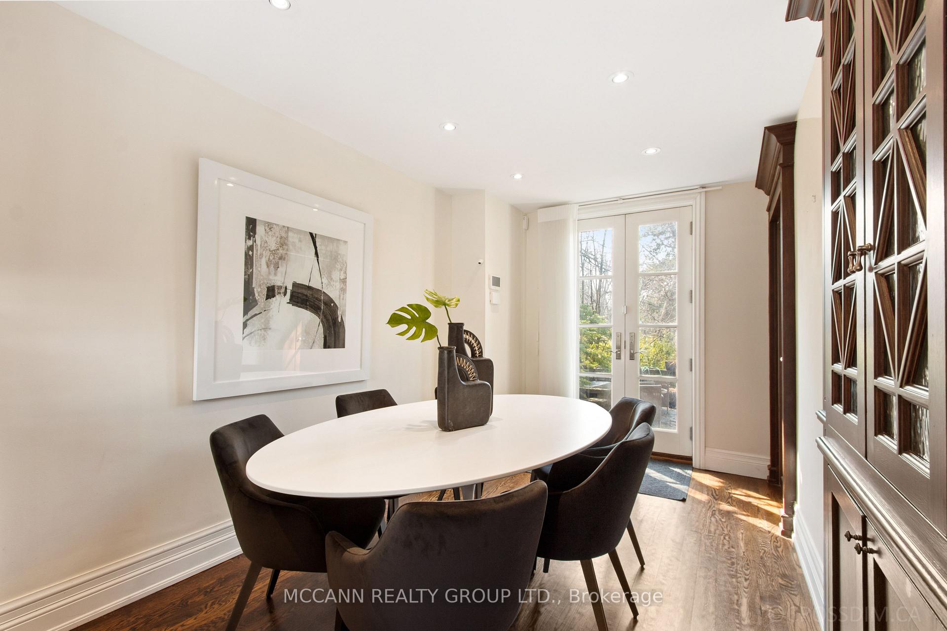 Photo 21 of 27 Strathgowan Crescent, Toronto, Lawrence Park South — HOMEH