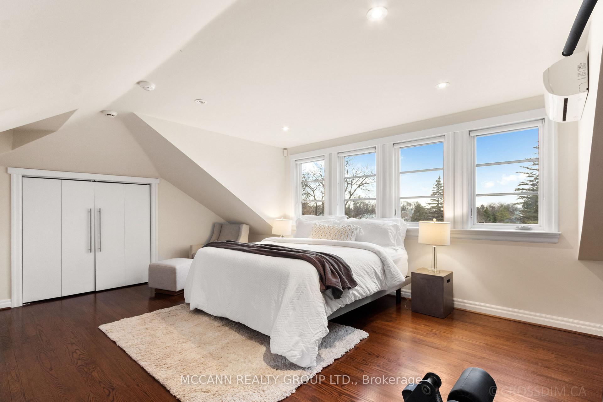 Photo 35 of 27 Strathgowan Crescent, Toronto, Lawrence Park South — HOMEH