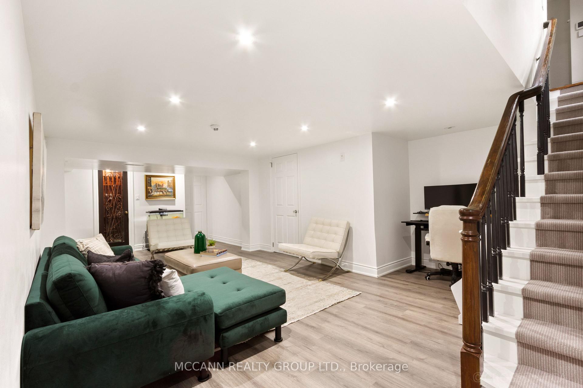 Photo 37 of 27 Strathgowan Crescent, Toronto, Lawrence Park South — HOMEH