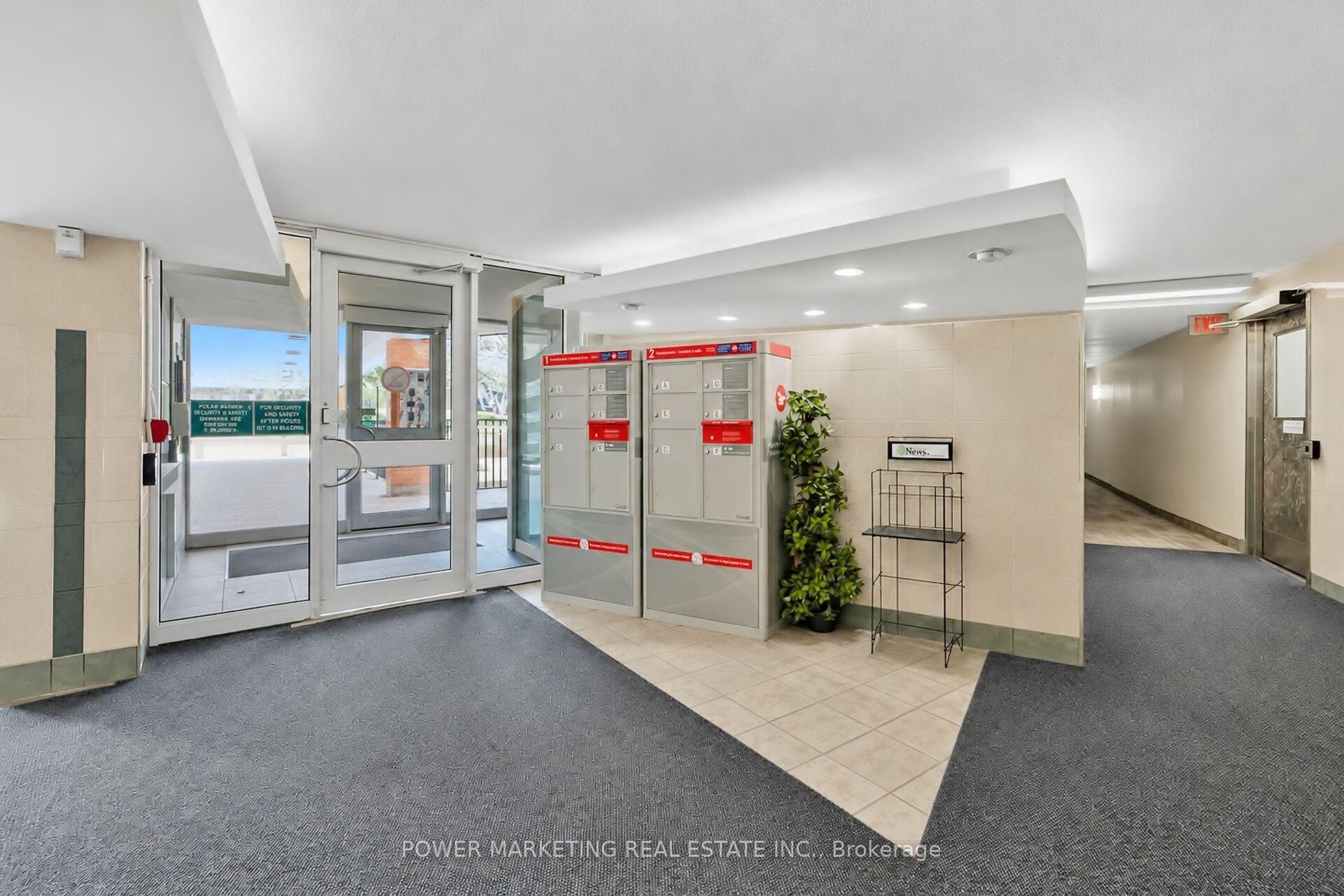 Photo 2 of Unit 810, 2020 Jasmine Crescent, Ottawa, Beacon Hill South — HOMEH