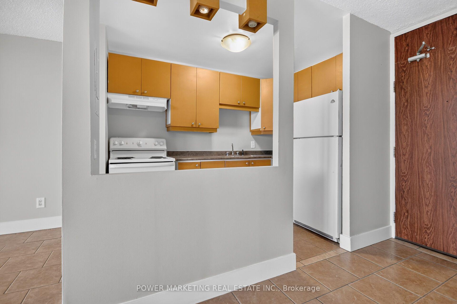 Photo 7 of Unit 810, 2020 Jasmine Crescent, Ottawa, Beacon Hill South — HOMEH