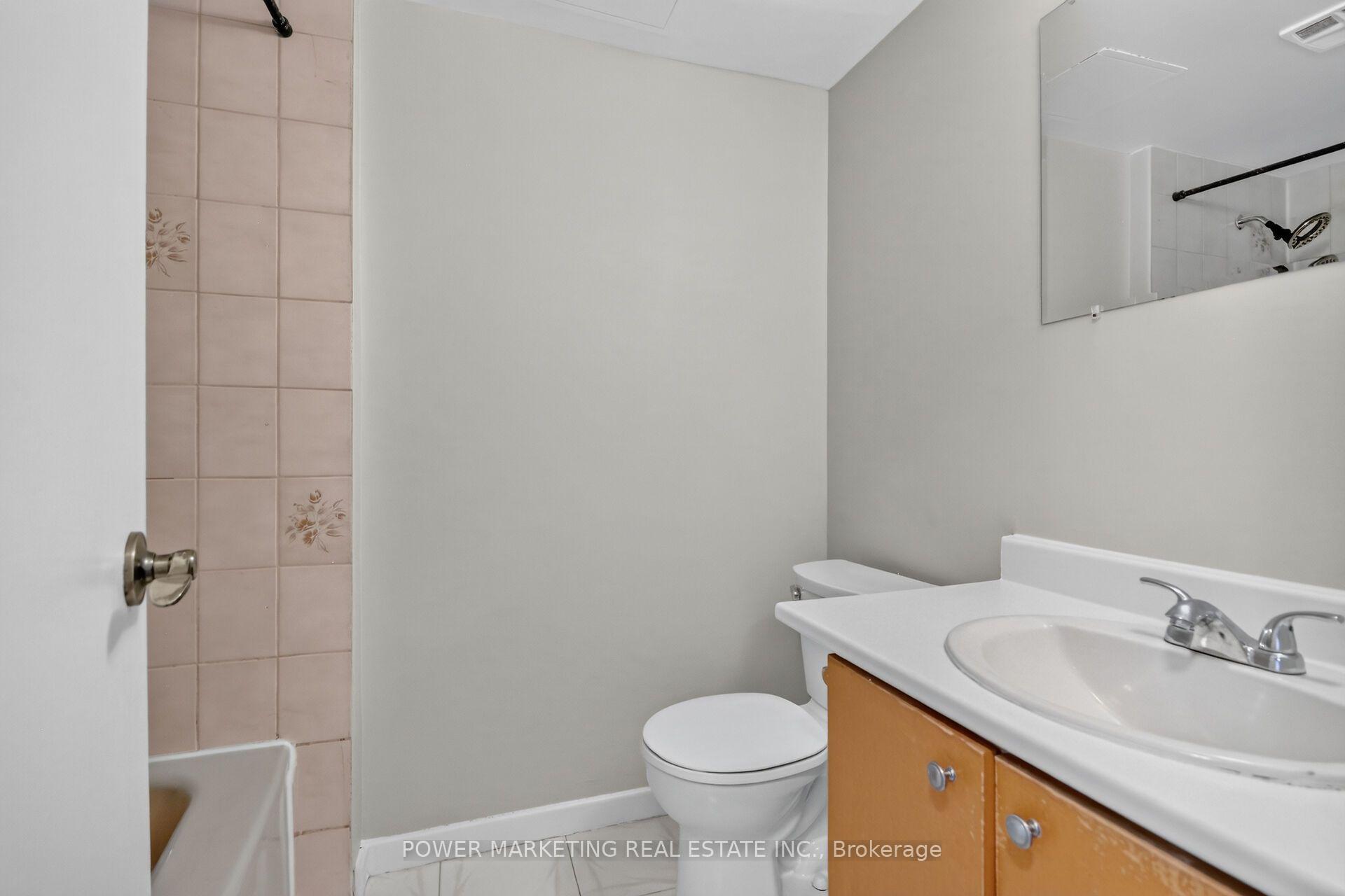 Photo 13 of Unit 810, 2020 Jasmine Crescent, Ottawa, Beacon Hill South — HOMEH