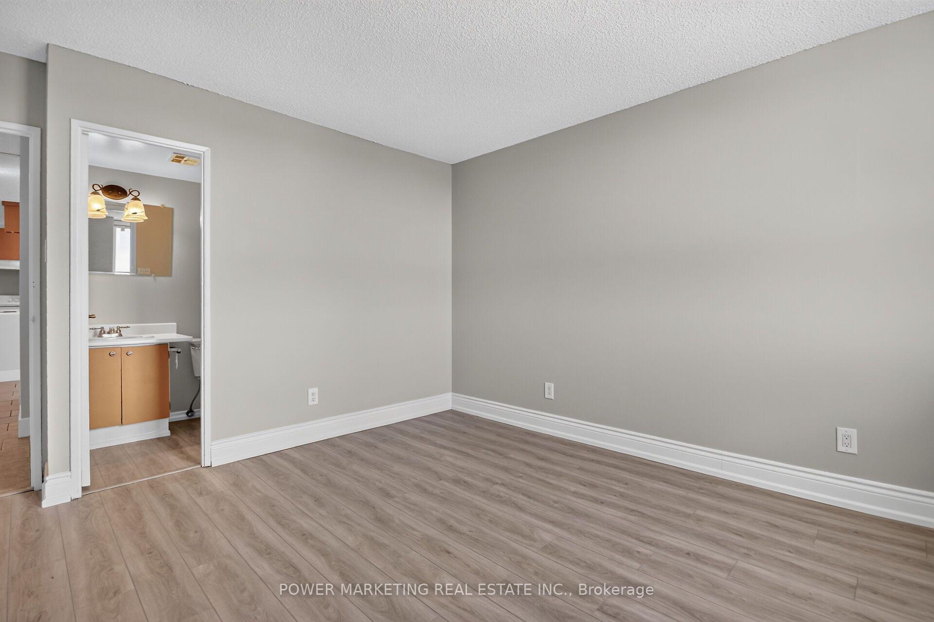 Photo 15 of Unit 810, 2020 Jasmine Crescent, Ottawa, Beacon Hill South — HOMEH