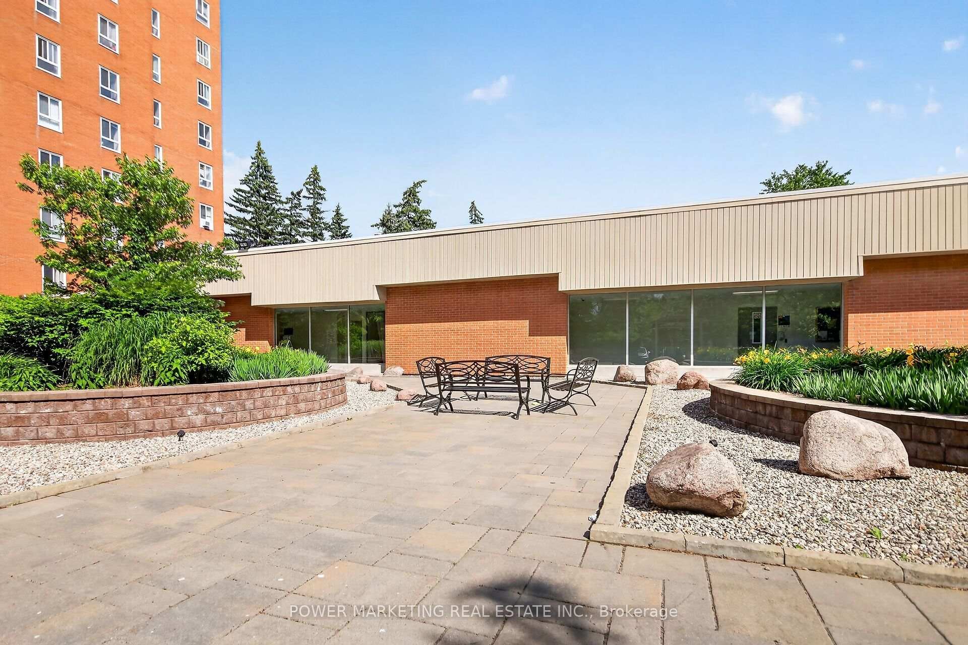 Photo 26 of Unit 810, 2020 Jasmine Crescent, Ottawa, Beacon Hill South — HOMEH