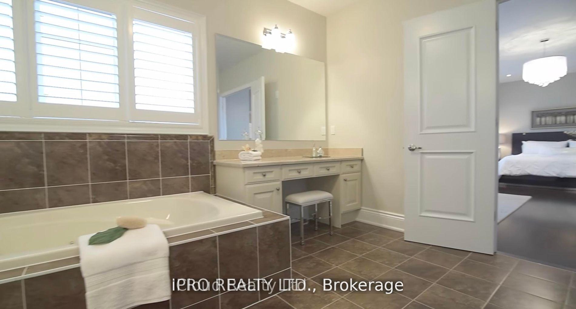 Photo 18 of 5116 Summersky Court, Mississauga, Central Erin Mills — HOMEH